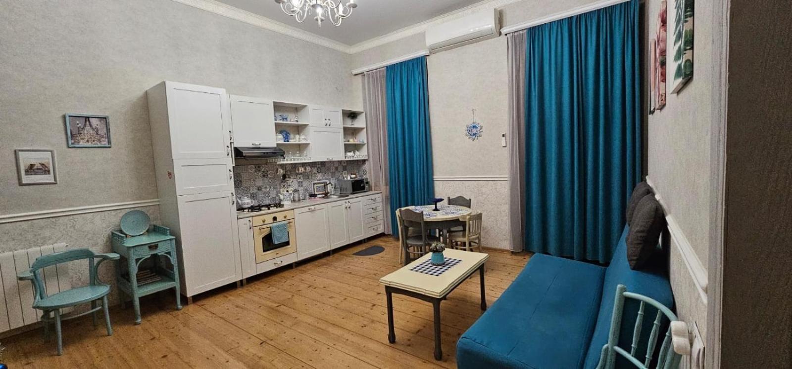 Apartament On Aghmashenebeli 26 تبليسي المظهر الخارجي الصورة