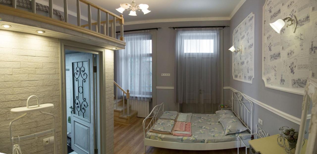 Apartament On Aghmashenebeli 26 تبليسي المظهر الخارجي الصورة