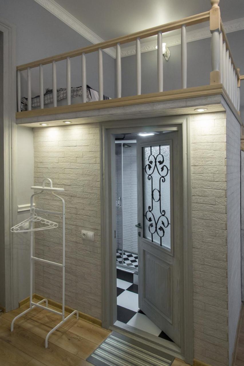 Apartament On Aghmashenebeli 26 تبليسي المظهر الخارجي الصورة