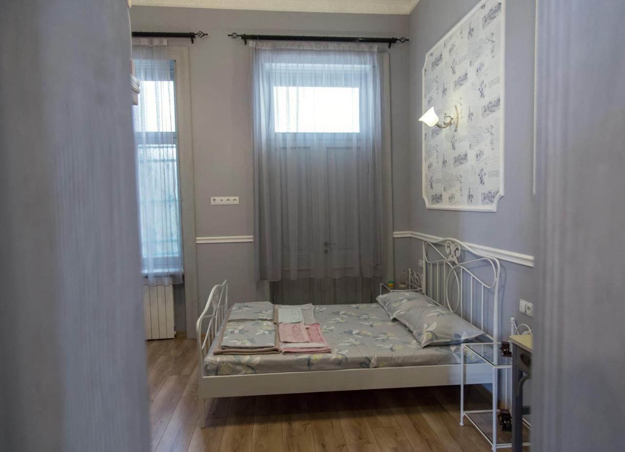 Apartament On Aghmashenebeli 26 تبليسي المظهر الخارجي الصورة
